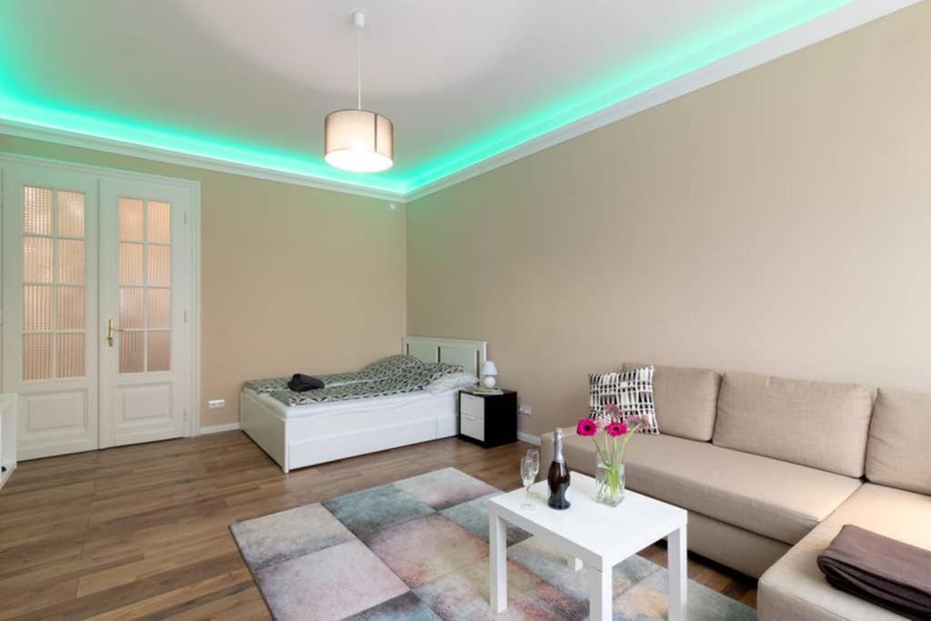Nice And Cozy Apartment Next To The Parliament Budapeşte Dış mekan fotoğraf
