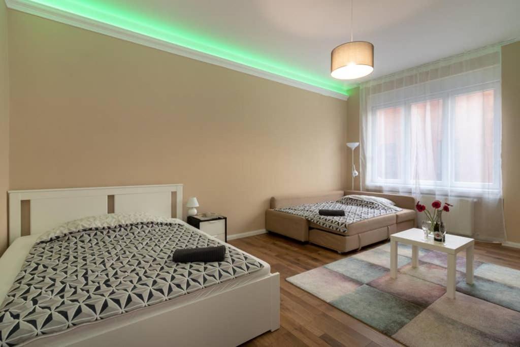 Nice And Cozy Apartment Next To The Parliament Budapeşte Dış mekan fotoğraf